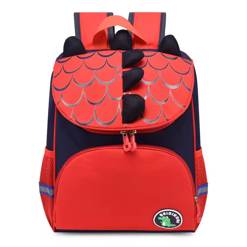 Roter Kindergarten-Rucksack mit Dino-Design und eigenem Namen, personalisierbar für Kinder, Kindergarten und Spielgruppe Schulrucksack