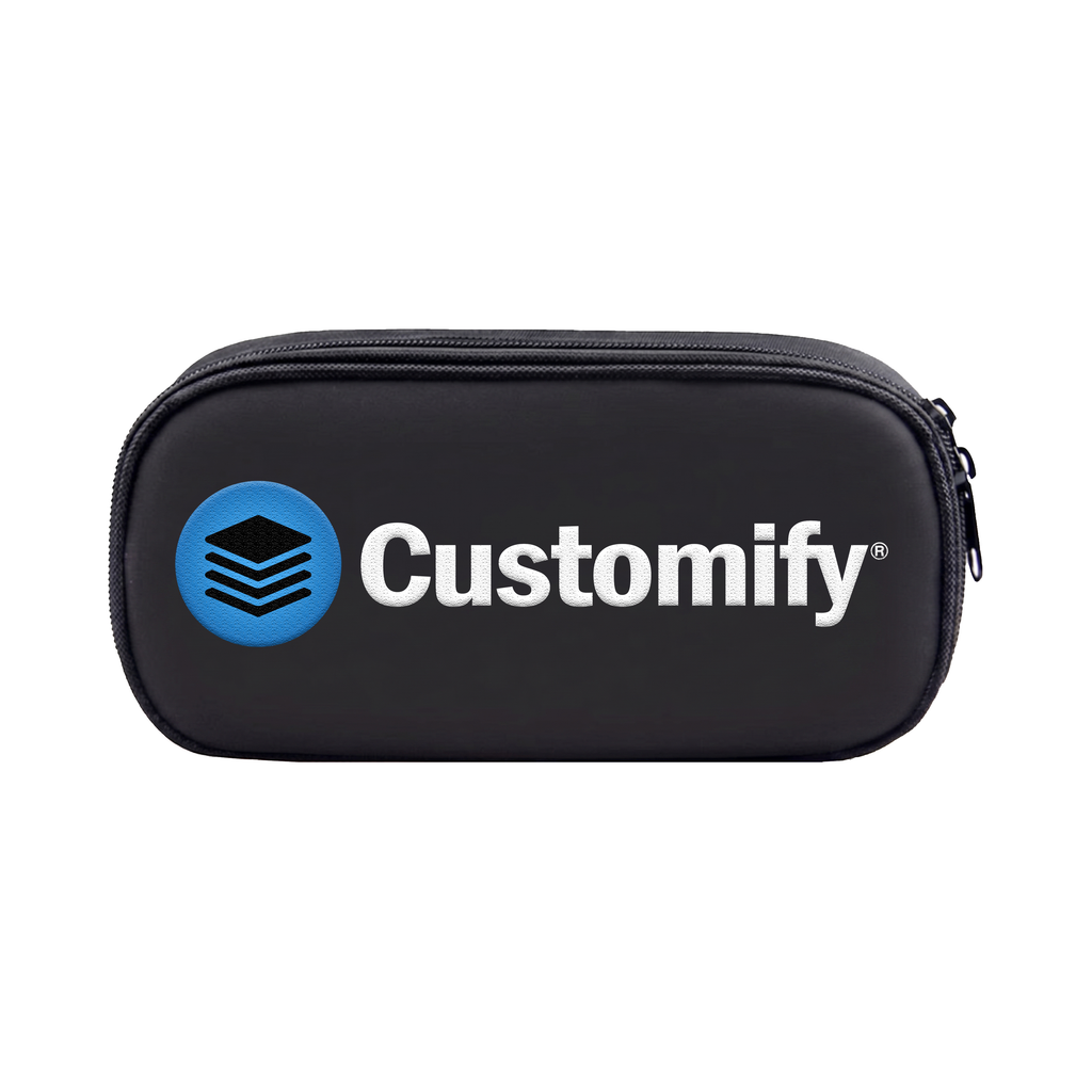 Personalisierbares Schul-Etui in Schwarz mit Customify Logo, ideal für Stifte und Schulbedarf